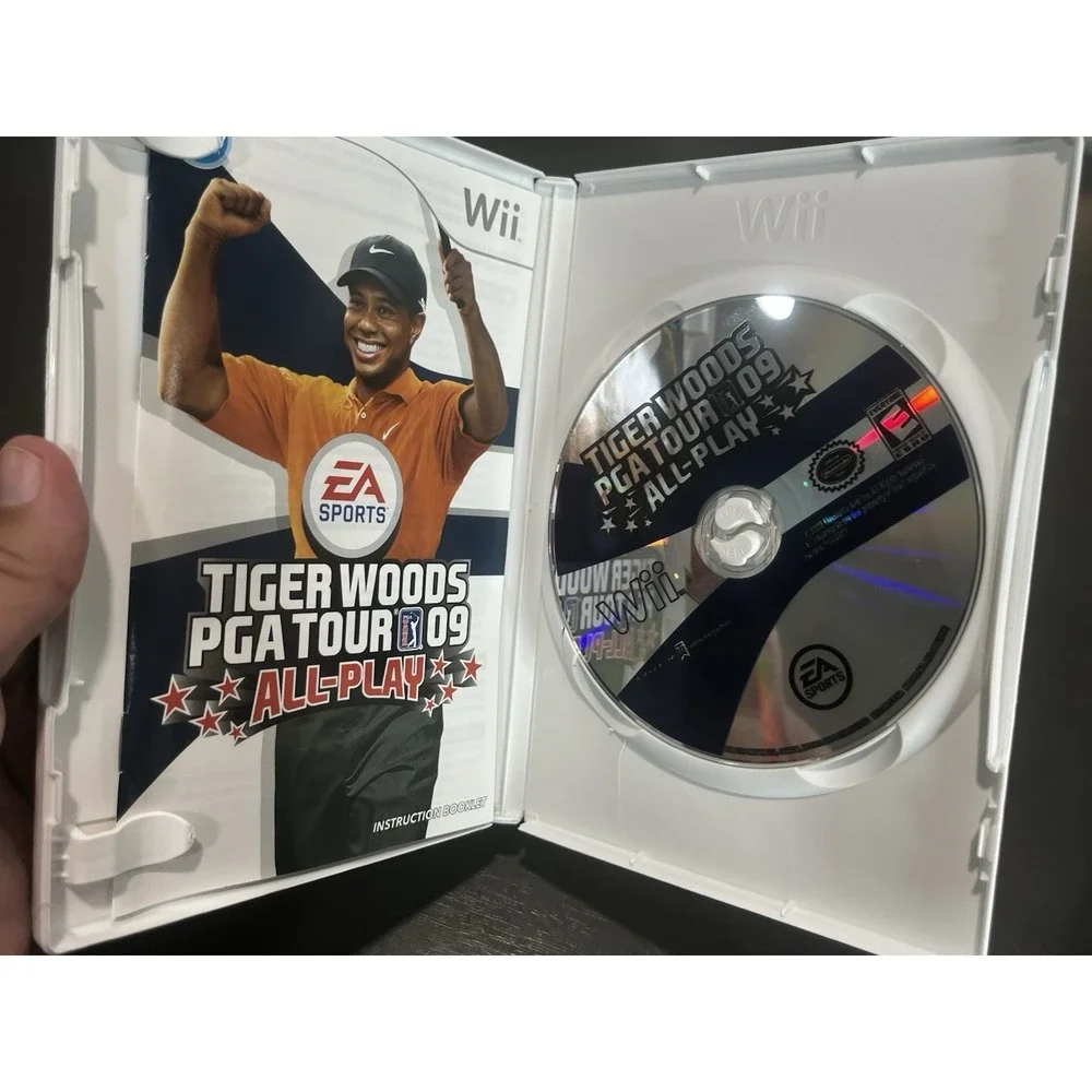 Wii Lot Of 4 Games Bowling Wii Play Tiger Woods Golf Big Beach Sports